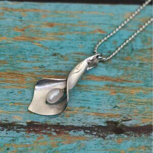 16 inch, Vintage Art Nouveau Delicate Pearl Flower Choker Necklace - P28